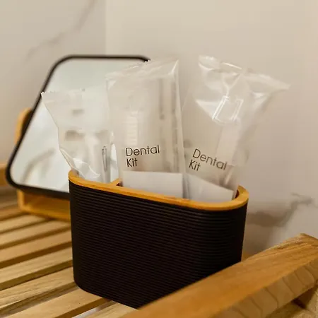Deluxe Strada